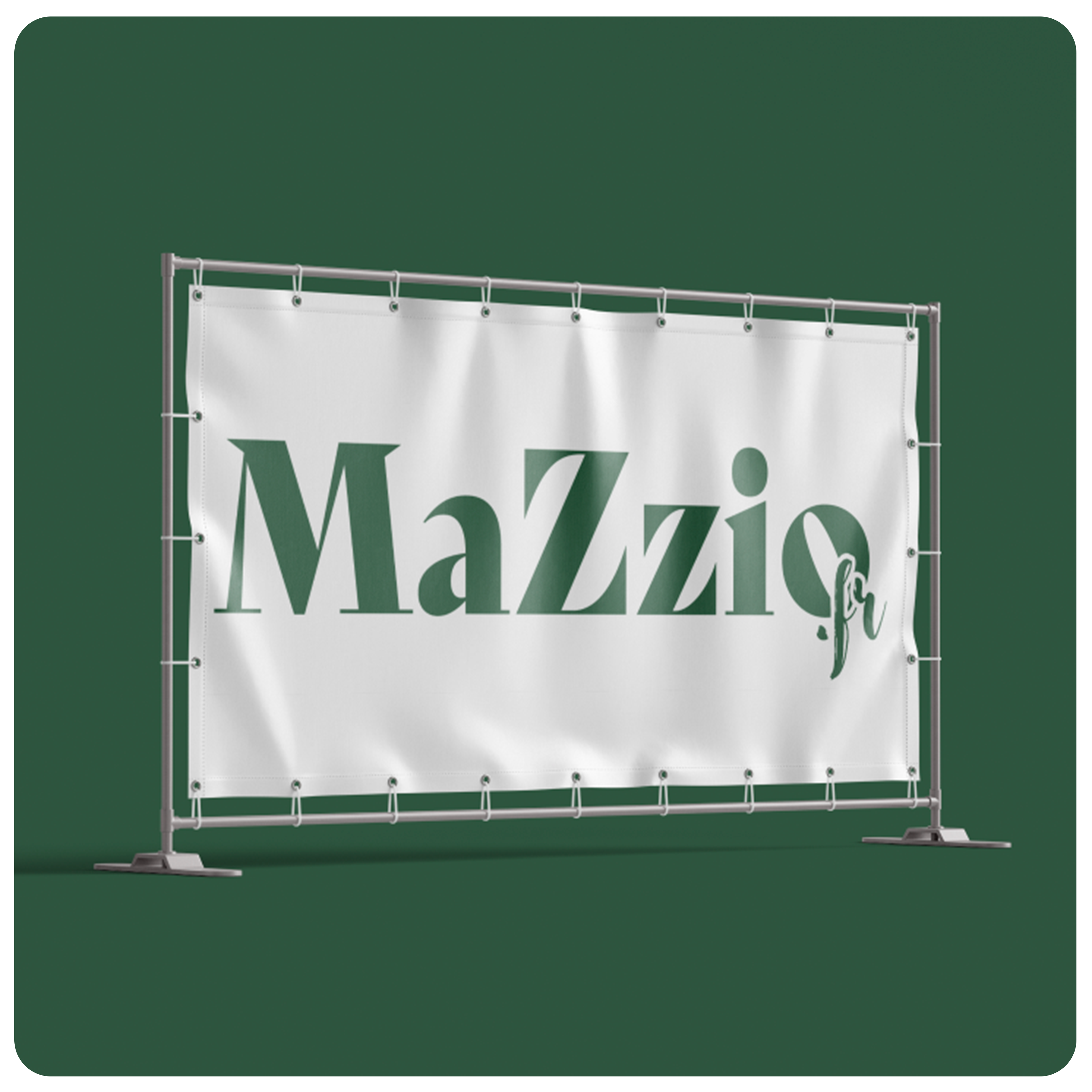 Bureau dans lequel des vinyles dépolis ont étaient installés sur les vitres pour opacifier certains bureaux avec une impression dessus pour promouvoir la marque de la société.